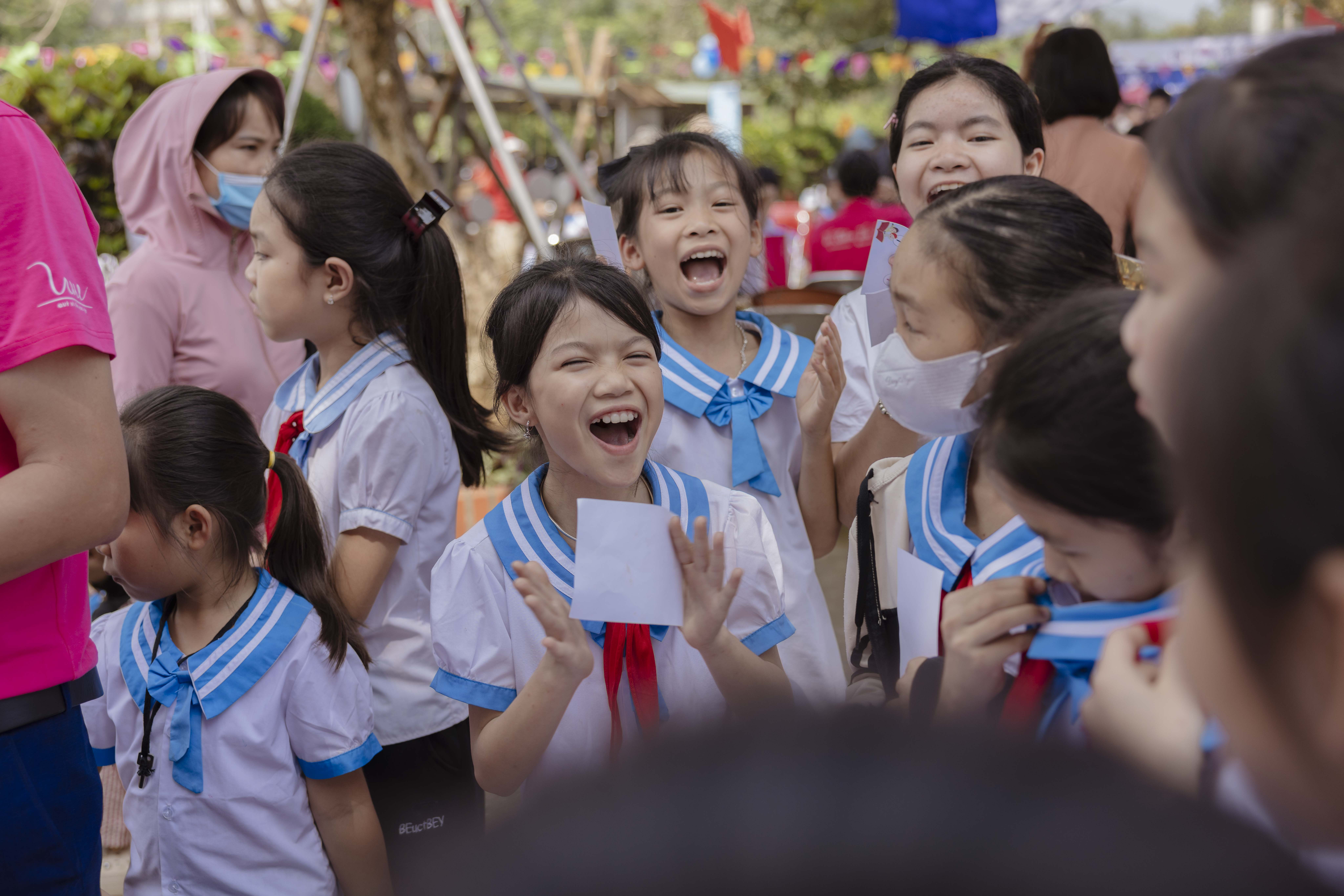 Học sinh miền núi Nghệ An tưng bừng tham gia Ngày hội thúc đẩy văn hoá đọc